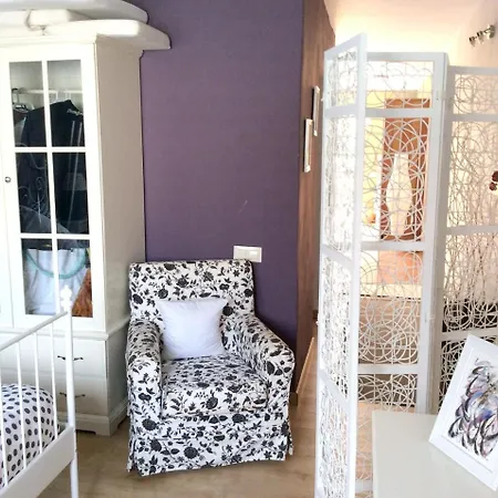 Holiday Calle Las Animas Lomarque